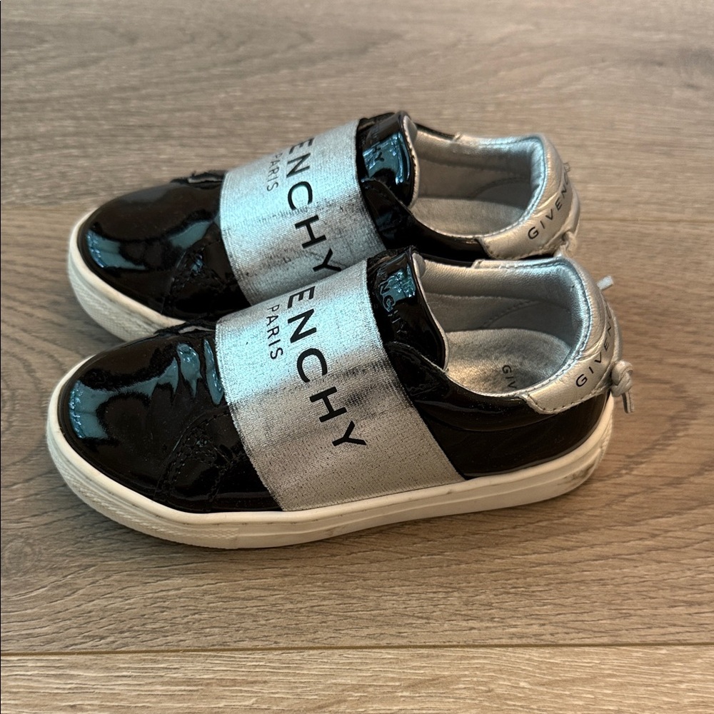 Givenchy Boys Kid's Metallic Logo Patent Low-Top Sneaker
